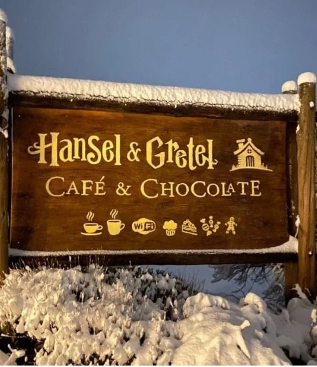 Hansel y Gretel un paraiso de chocolate en la montaña de Potrerillo